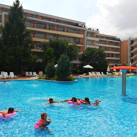 公寓 Daisy Grand Kamelia