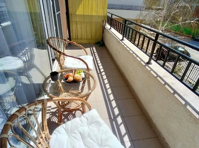 Daisy Grand Kamelia Apartament *