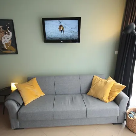 Daisy Grand Kamelia Apartment *