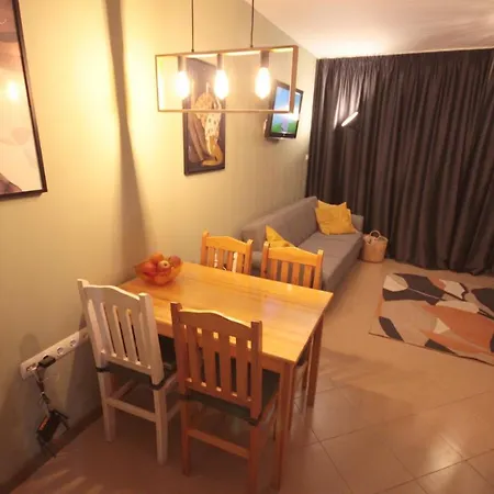 Апартамент Daisy Grand Kamelia *