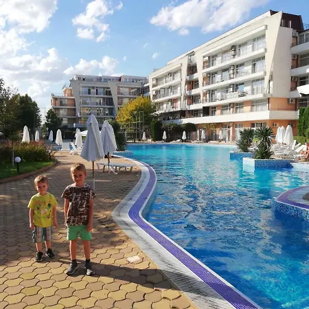 Daisy Grand Kamelia Sunny Beach